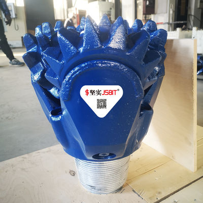 معدات الحفر الصلب الأسنان Tricone Bit 143/4 &quot;ISO و API مصدق