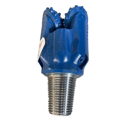 5.5 بوصة 139.7 ملم IADC537 Tricone صخرة مخروط قليلا للحفر عمود