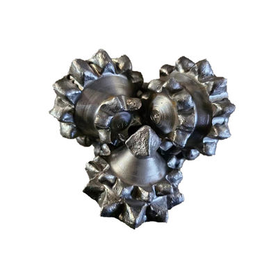 مصنع الطاقة IADC127 117.5mm 4 5/8 بوصة الأسنان الفولاذية Tricone رول بيت
