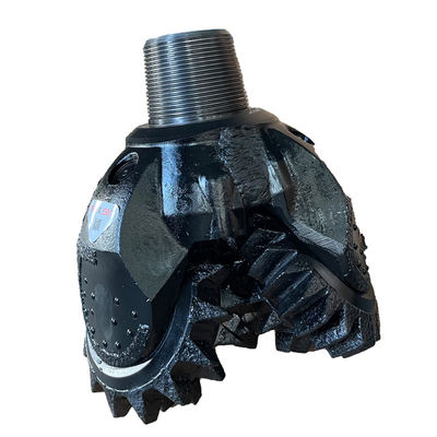 مصنع الطاقة 558mm IADC217 أسنان الفولاذ Tricone قطعة للحفر البئر المياه